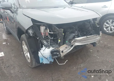 2021 Toyota Rav4 Xle z USA, uszkodzony, nr VIN 2T3W1RFVXMC111527